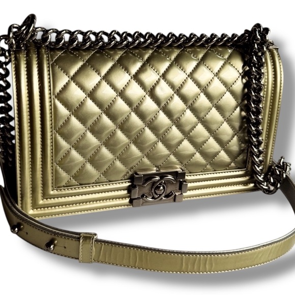 Chanel Old Medium Boy Bag • Gold & Silver Metallic Patent Leather• Gunmetal HW - Picture 3 of 16